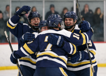 Boys hockey falls to Marshfield, but topples Newton South, 5–1